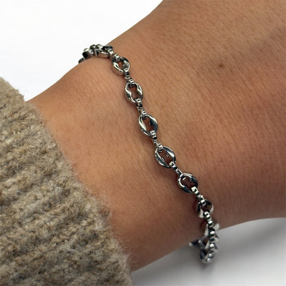 Oval mesh steel bracelet