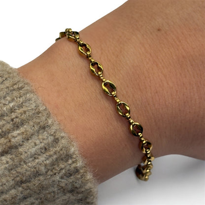 Oval mesh steel bracelet