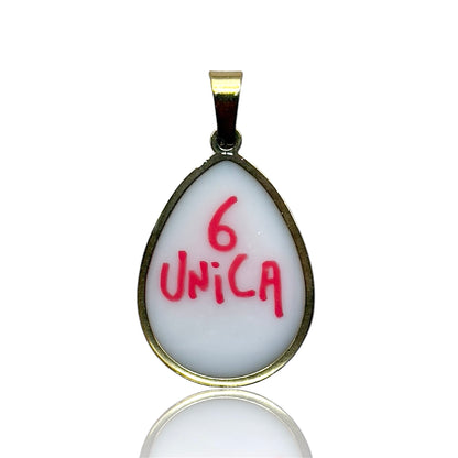 Pendant with writing 6 single gold drop