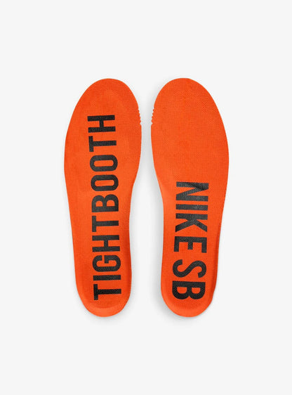 Nike Dunk low SB TIGHTBOOTH
