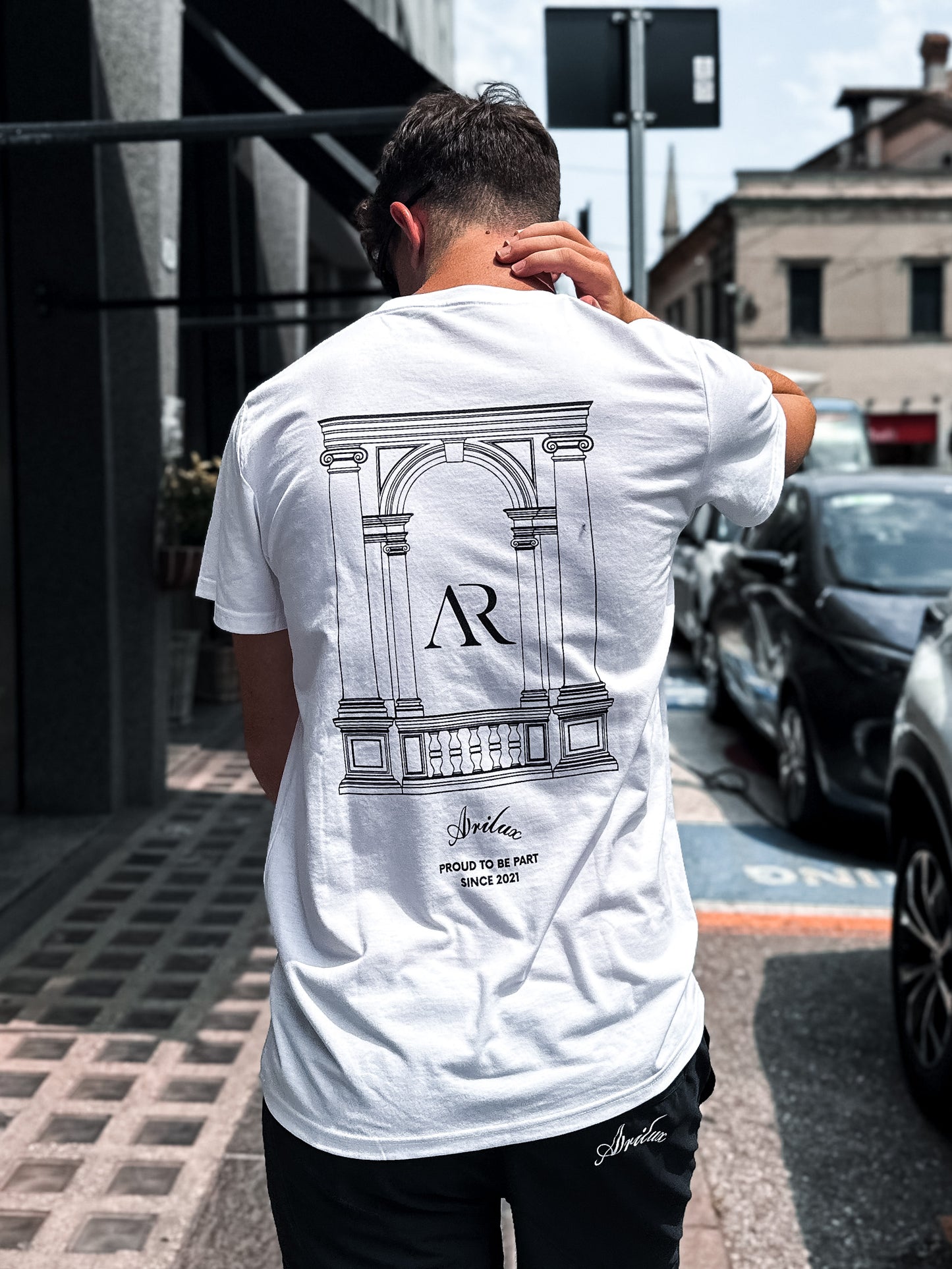AR TEE ARC